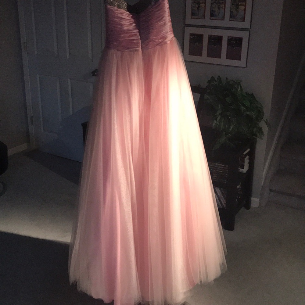 Dress - Picture 4 of 4